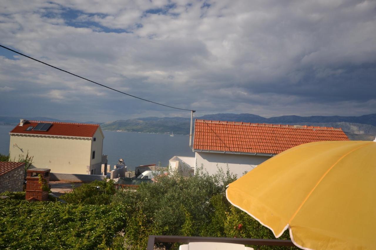 Apartments By The Sea Splitska, Brac - 11339 Exterior photo