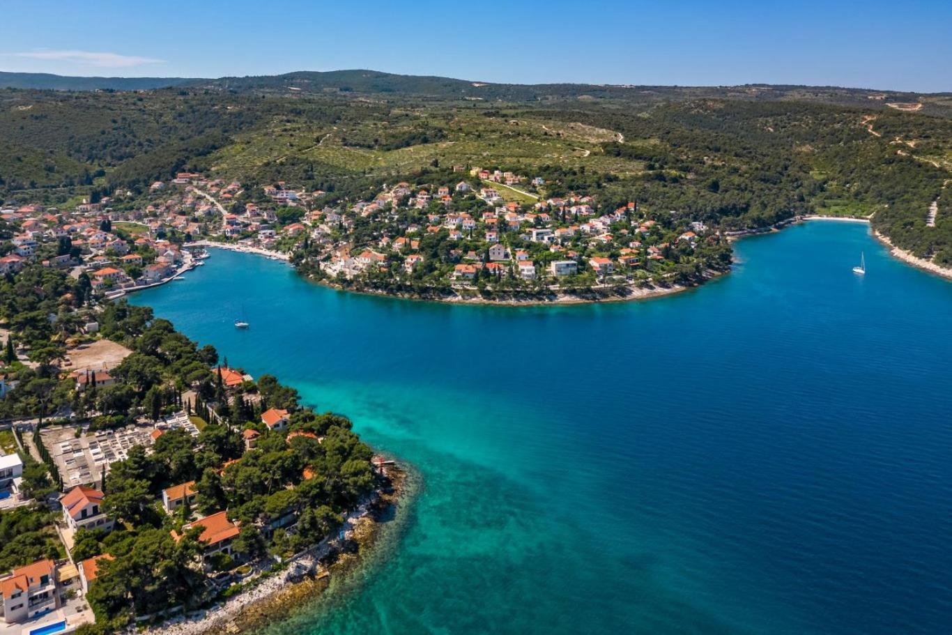 Apartments By The Sea Splitska, Brac - 11339 Exterior photo